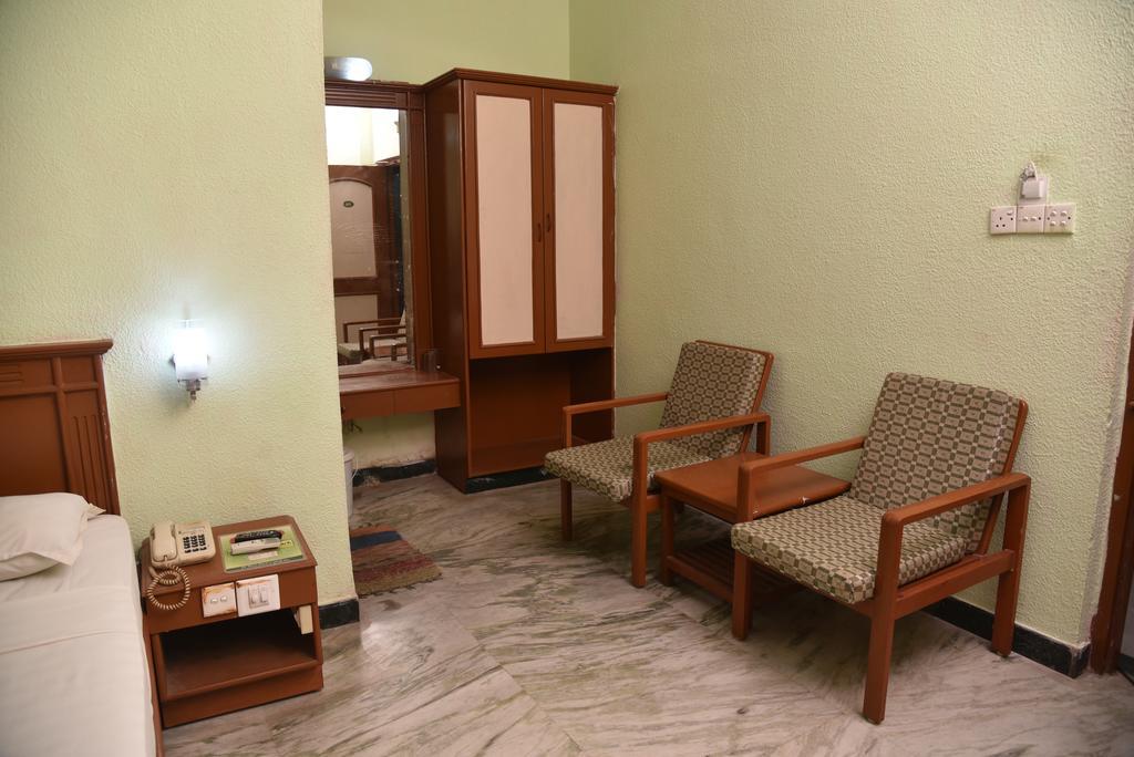 Hotel Green Park Kumbakonam Værelse billede